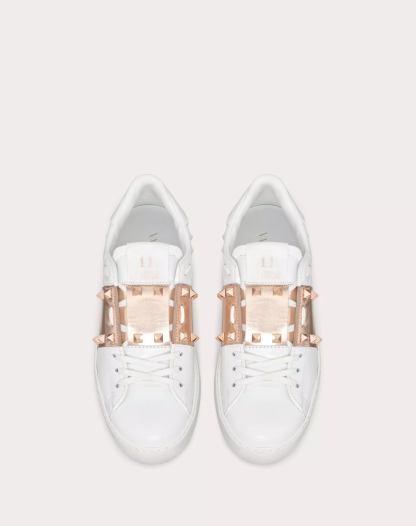 ROCKSTUD UNTITLED SNEAKER IN CALFSKIN LEATHER WITH METALLIC STRIPE